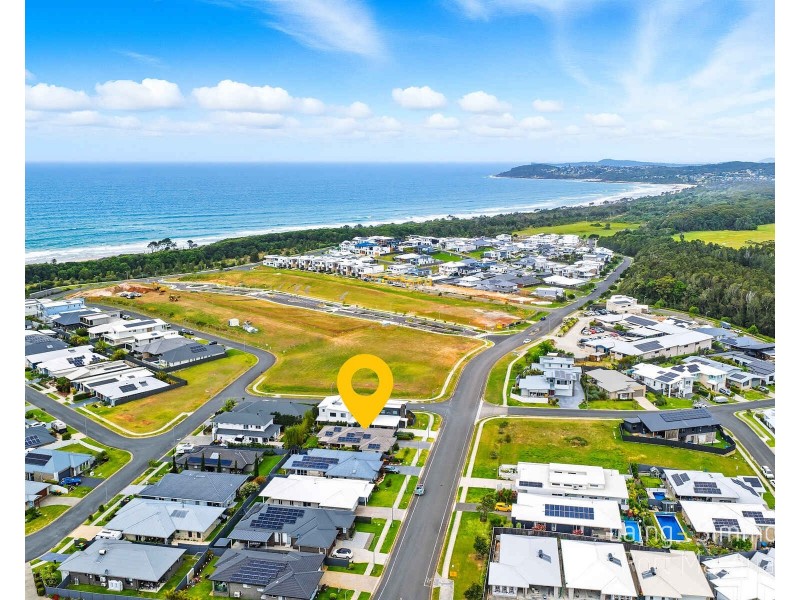 13 Seaside Drive, Lake Cathie NSW 2445