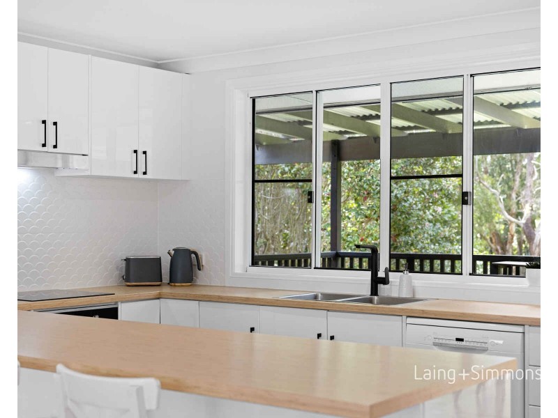 7 Fiona Crescent, Lake Cathie NSW 2445