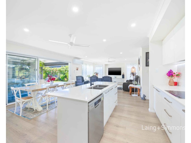 8 Songbird Circuit, Port Macquarie NSW 2444