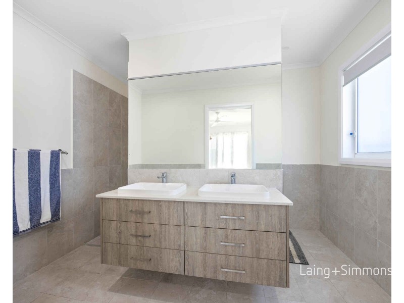 8 Songbird Circuit, Port Macquarie NSW 2444