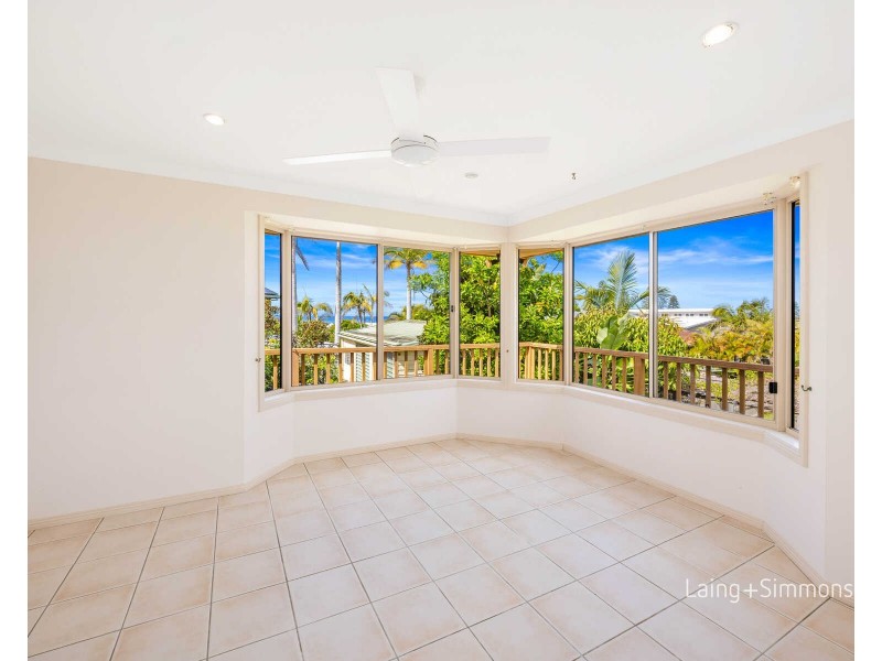2 Parry Street, Lake Cathie NSW 2445