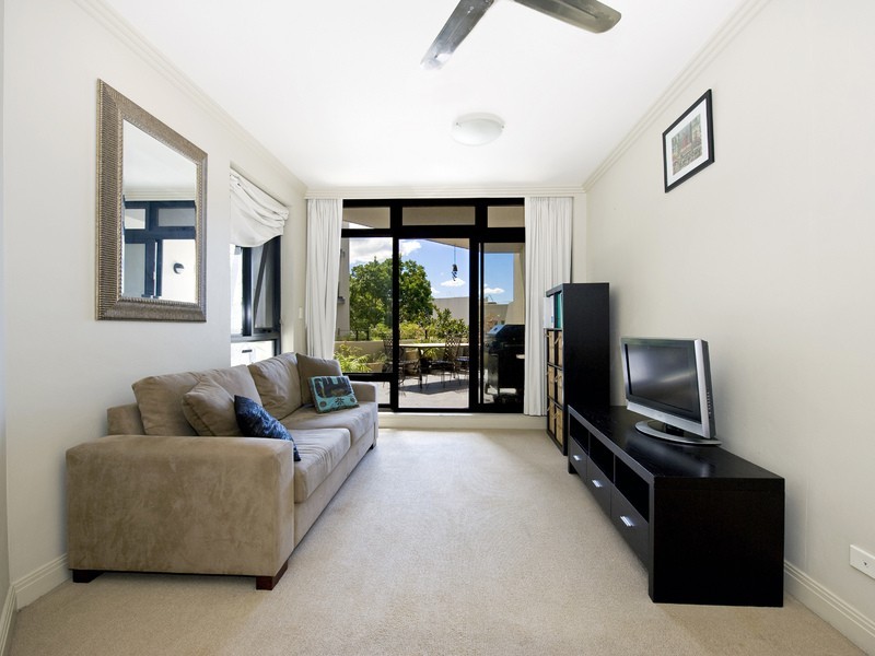 202/2  Jones Bay Road, Pyrmont NSW 2009