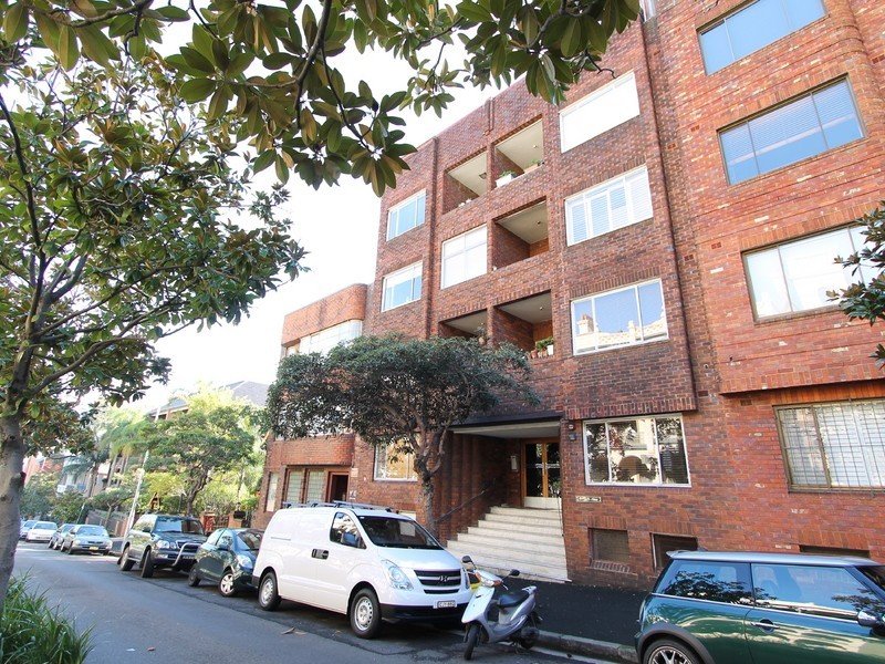 13/10 Challis Street, Potts Point NSW 2011