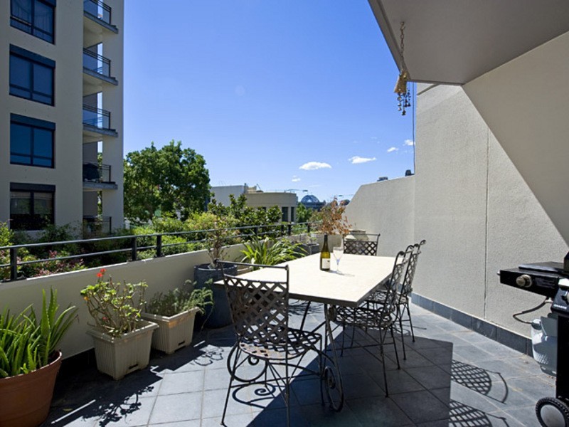 202/2 Jones Bay Road, Pyrmont NSW 2009