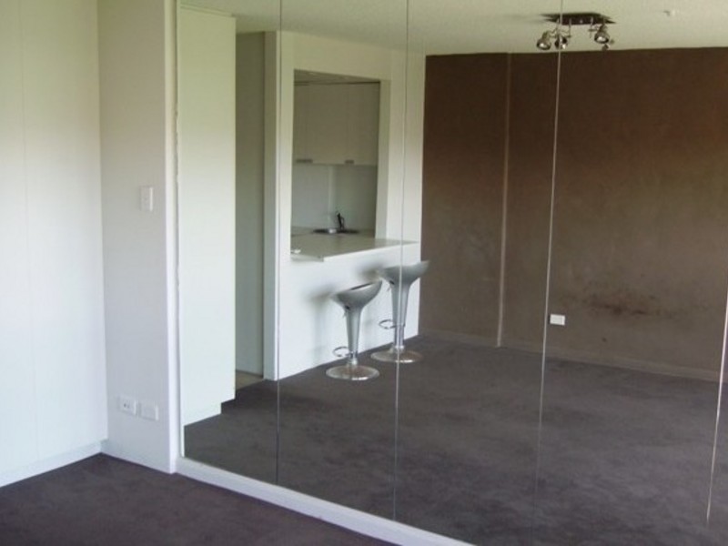 68/50 Roslyn Gardens, Elizabeth Bay NSW 2011