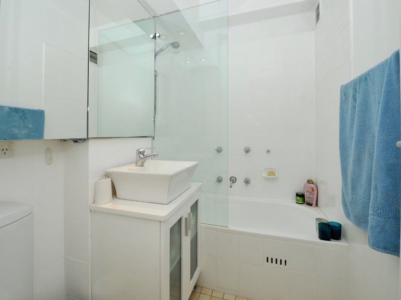 27/41-49 Roslyn Gardens, Elizabeth Bay NSW 2011