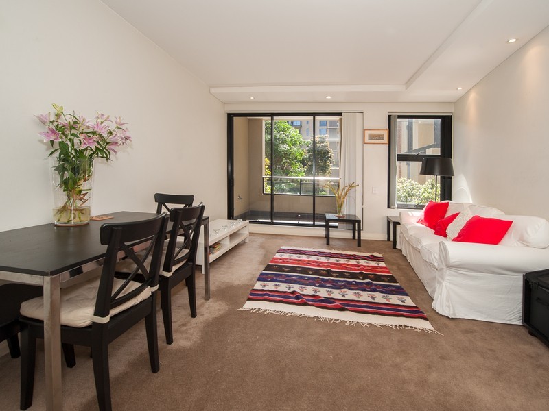 C305/24-26 Point Street, Pyrmont NSW 2009