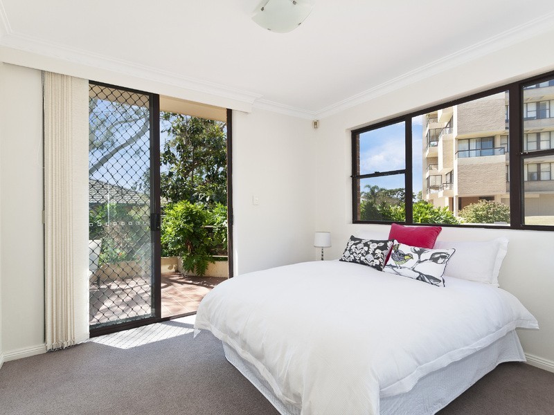 2/24-26 Hilltop Crescent, Fairlight NSW 2094