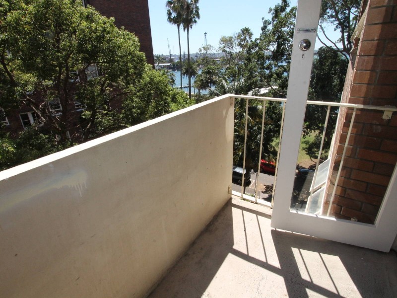 50/5-7 Esplanade, Elizabeth Bay NSW 2011