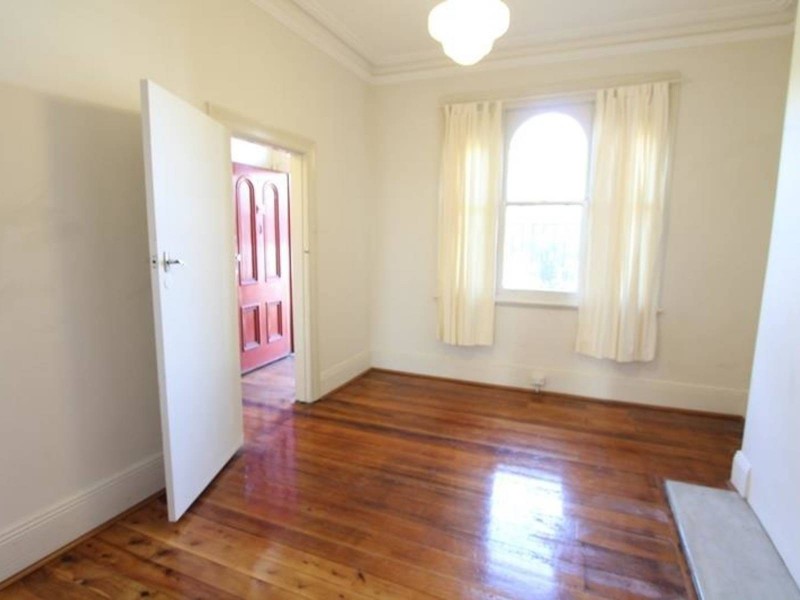 384 Cleveland Street, Surry Hills NSW 2010