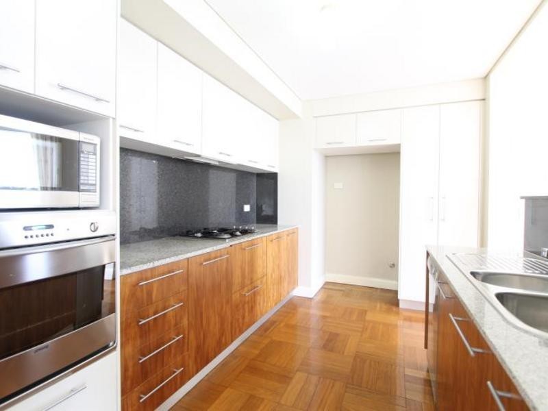 702/36 Refinery Drive, Pyrmont NSW 2009