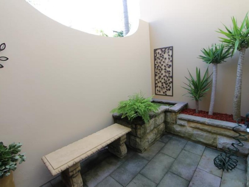 28 McElhone Place, Surry Hills NSW 2010