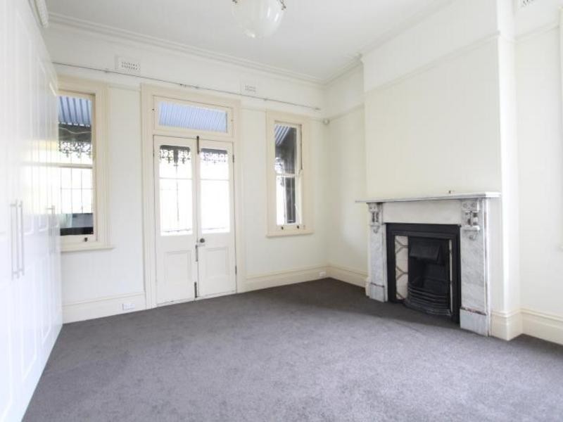 1/2 Hughes Street, Potts Point NSW 2011