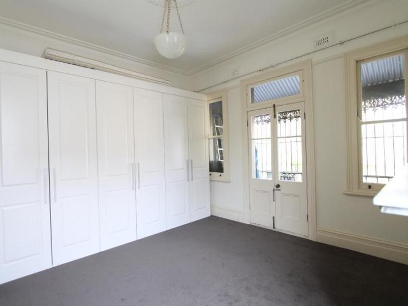 1/2 Hughes Street, Potts Point NSW 2011