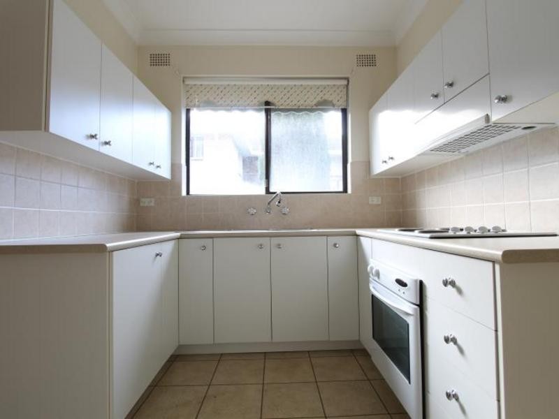 2/62 Kings Road, Five Dock NSW 2046