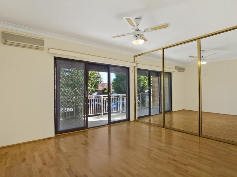 2/62 Kings Road, Five Dock NSW 2046
