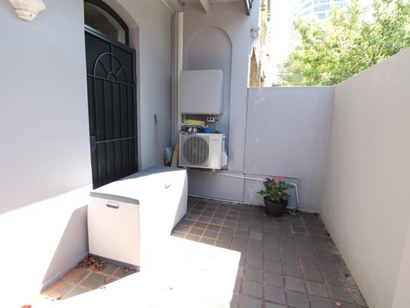 17 Mackenzie Street, Bondi Junction NSW 2022