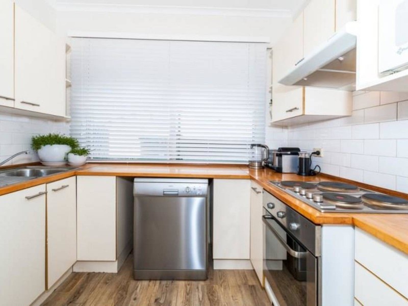 10/1 Hughes Street, Potts Point NSW 2011