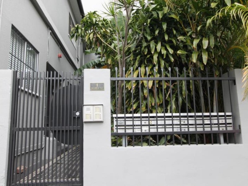 2/1 Hughes Street, Potts Point NSW 2011