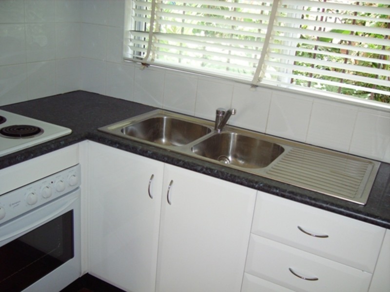 2/1 Hughes Street, Potts Point NSW 2011