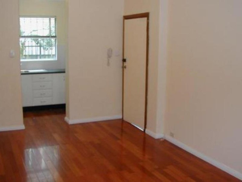 2/1 Hughes Street, Potts Point NSW 2011