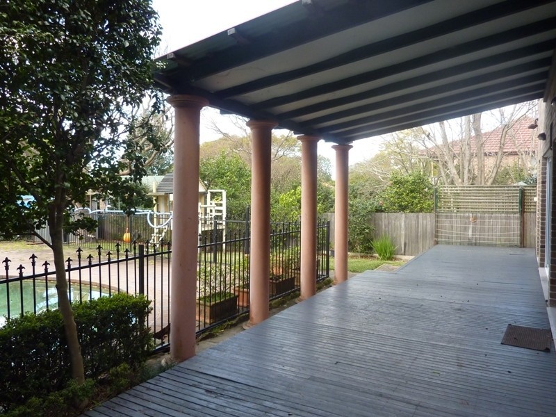 11 Ferncourt Avenue, Roseville NSW 2069