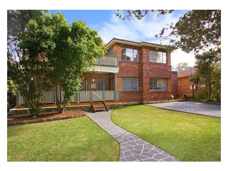 3 Heights Crescent, Middle Cove NSW 2068