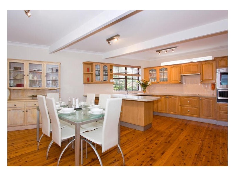 3 Heights Crescent, Middle Cove NSW 2068