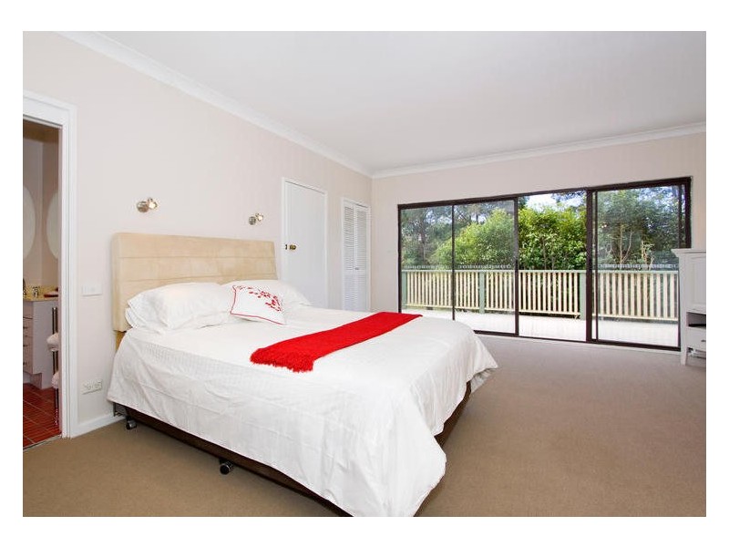 3 Heights Crescent, Middle Cove NSW 2068
