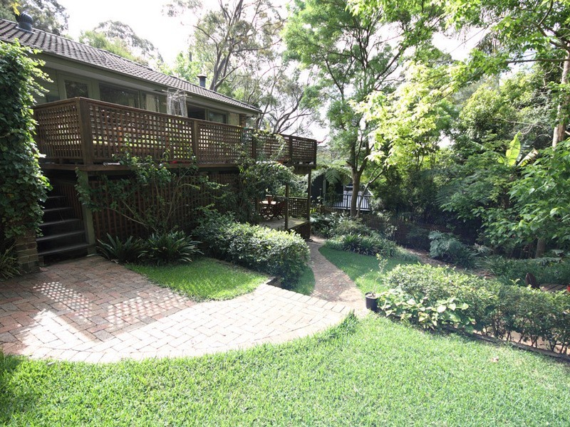 17 Nandi Avenue, Frenchs Forest NSW 2086