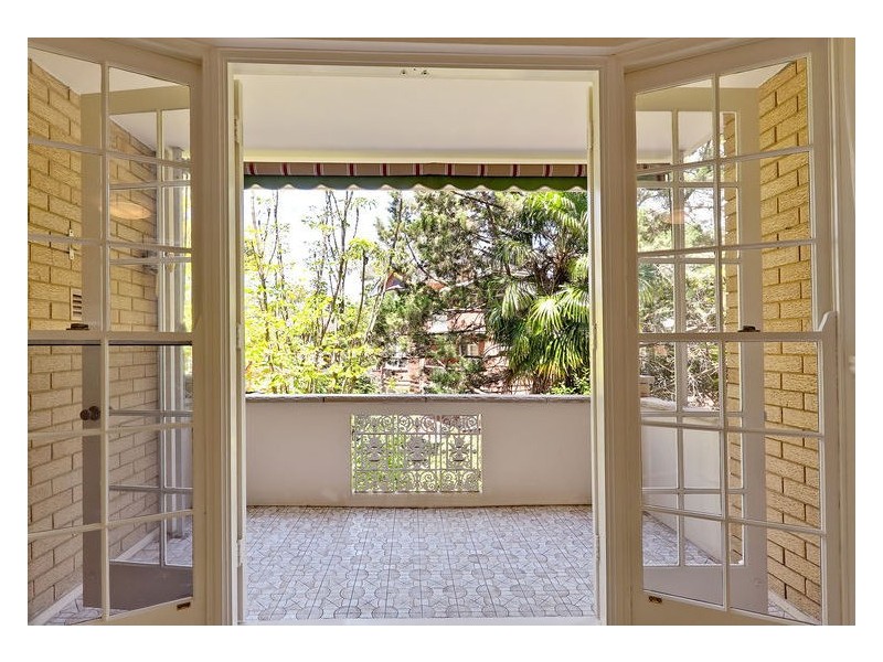 2/10 Larkin Street, Roseville NSW 2069