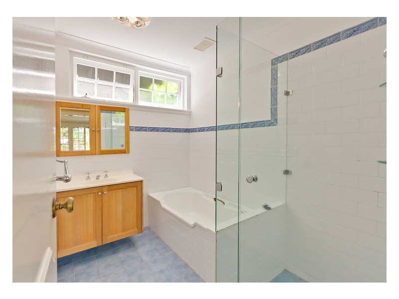 2/10 Larkin Street, Roseville NSW 2069