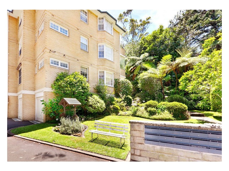 2/10 Larkin Street, Roseville NSW 2069