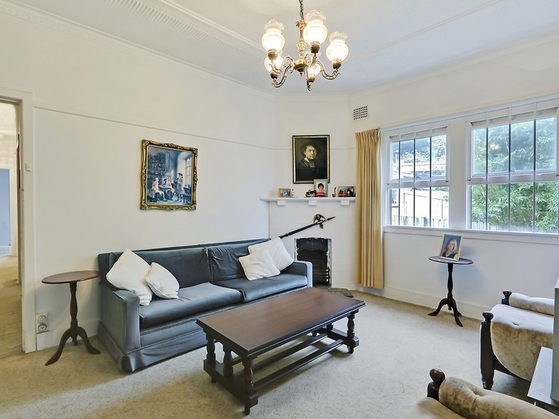 106 Boundary St, Roseville NSW 2069