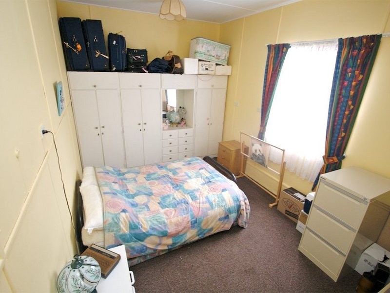 42 Bringelly Avenue, Pendle Hill NSW 2145