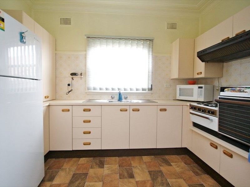 6 Springdale Road, Wentworthville NSW 2145