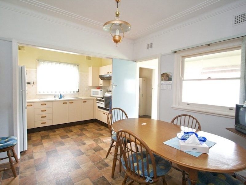 6 Springdale Road, Wentworthville NSW 2145