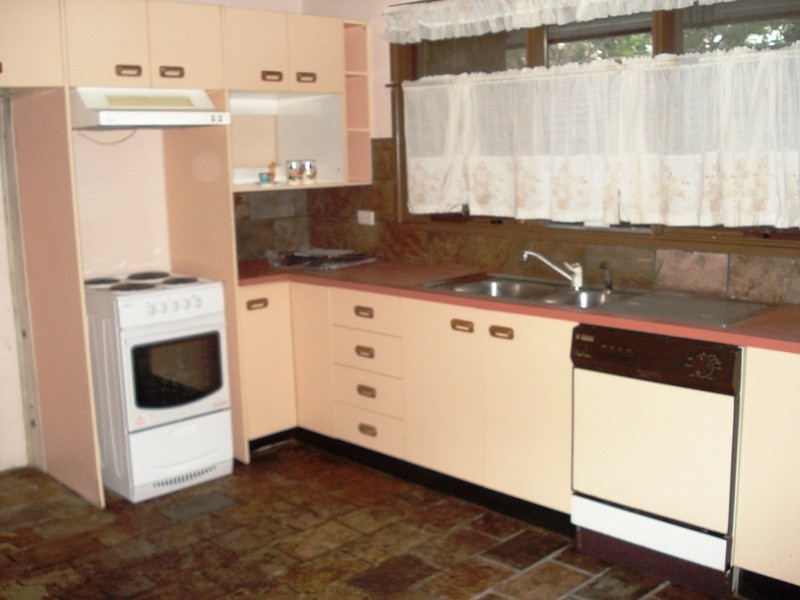 16 Ferndale Close, Wentworthville NSW 2145