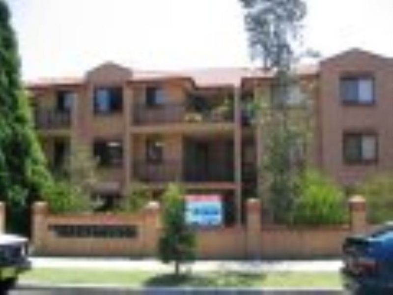 13/105 Stapleton Street, Pendle Hill NSW 2145