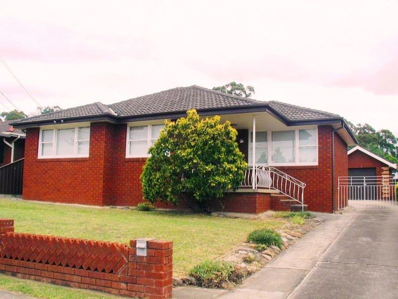 13 Runyon Avenue, Greystanes NSW 2145