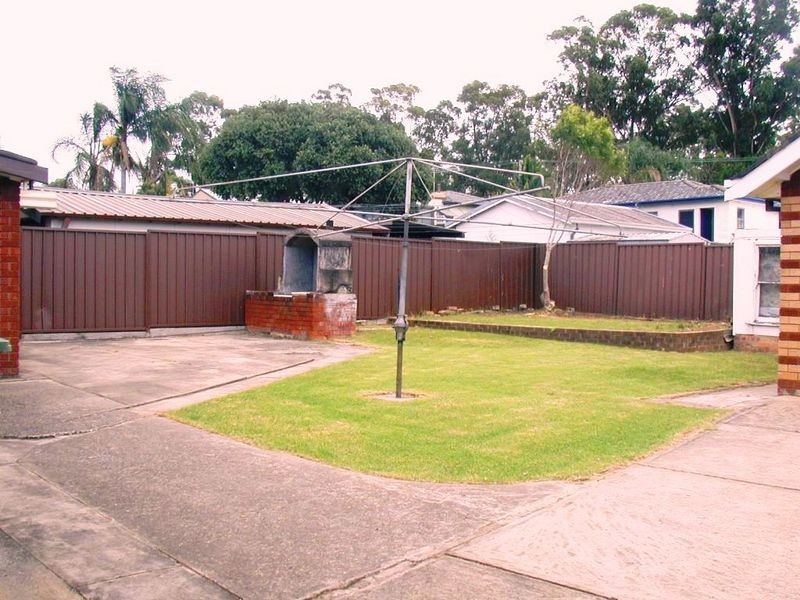 13 Runyon Avenue, Greystanes NSW 2145