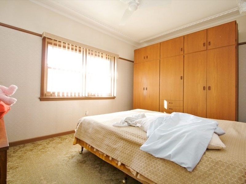 26 Bringelly Avenue, Pendle Hill NSW 2145