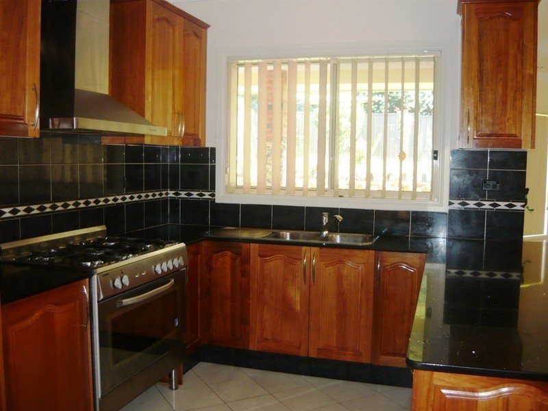 18 Targo Road, Girraween NSW 2145