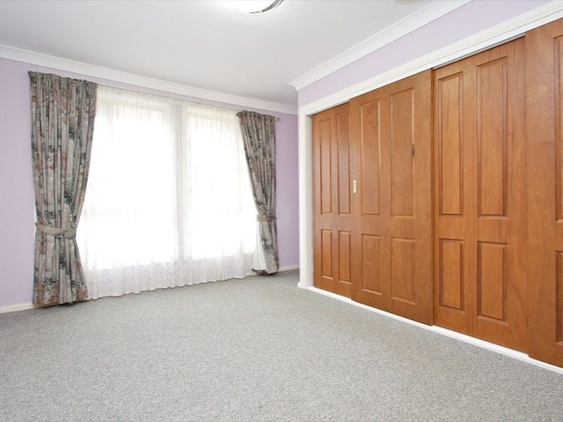 11 Michelle Drive, Constitution Hill NSW 2145