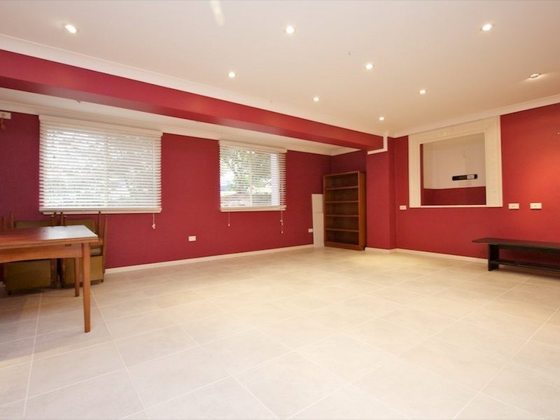 11 Michelle Drive, Constitution Hill NSW 2145