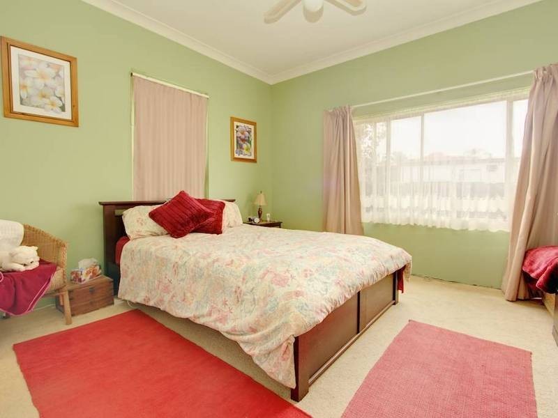 1 Tungarra Rd, Girraween NSW 2145
