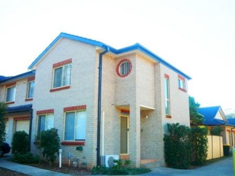 2/73 Orwell Street, Blacktown NSW 2148