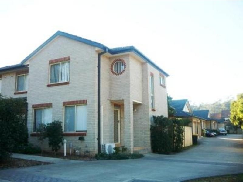 2/73 Orwell Street, Blacktown NSW 2148