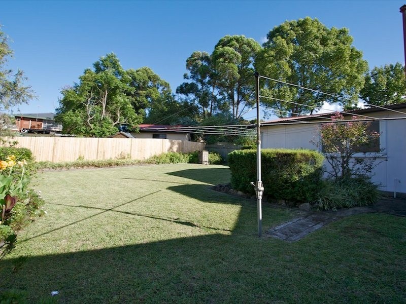 26 Bringelly Avenue, Pendle Hill NSW 2145