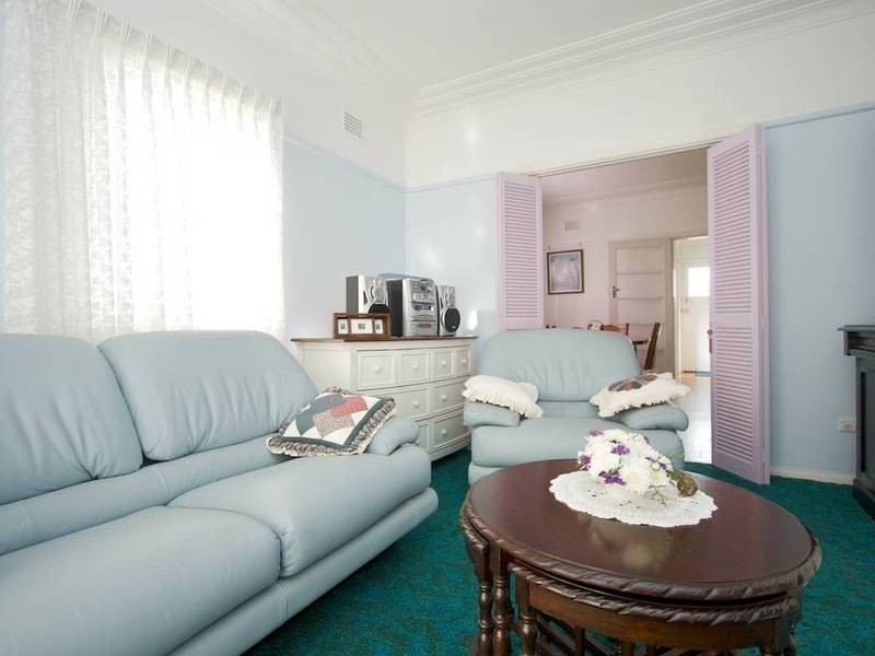 12 Springdale Rd, Wentworthville NSW 2145